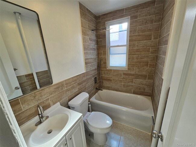 Photo - 32-64 45th St