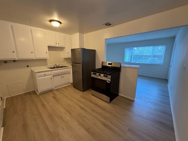 Photo - 656 3rd St Unit C