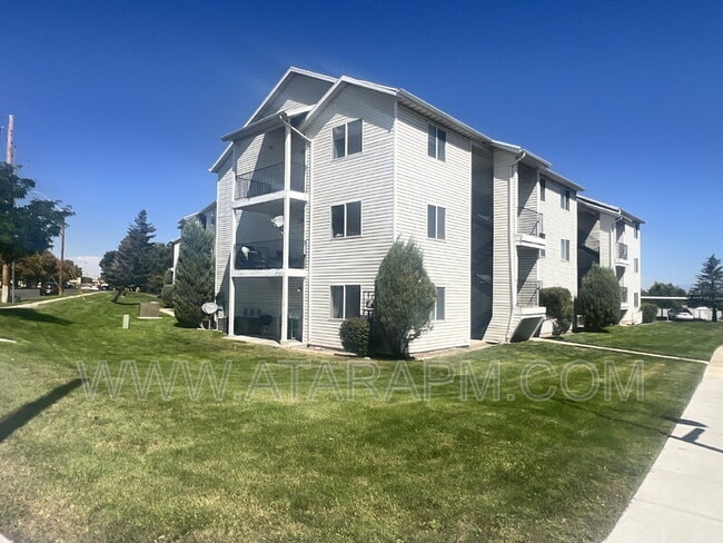Building Photo - 4984 W 4850 S Unit Apt 31 Apt 31