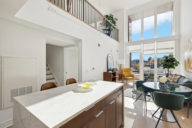 Building Photo - 14 Lincoln Pl Unit 305 Rental