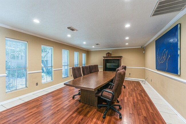 Photo - 1500 Bay Area Blvd Unidad 294