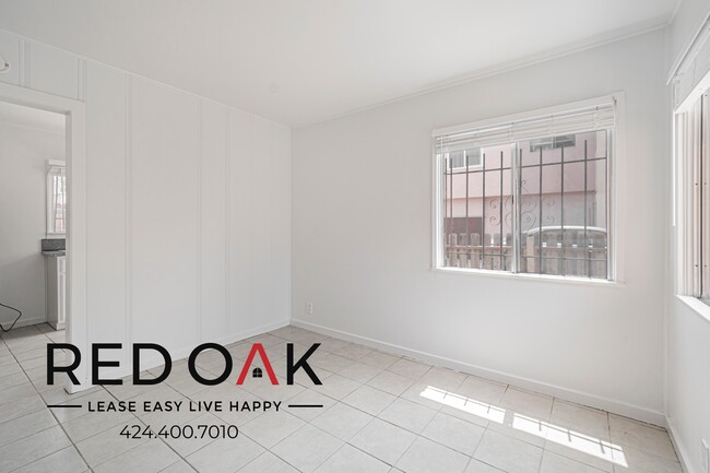 Building Photo - 1036 Chestnut Ave Unit A Rental