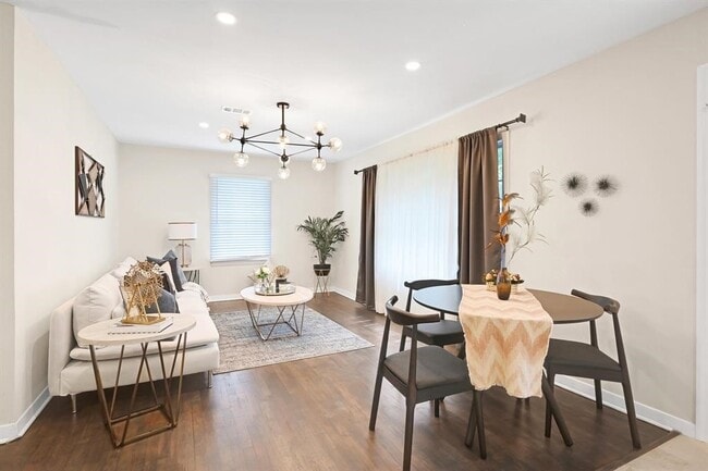 Photo - 1441 Murray Bay St
