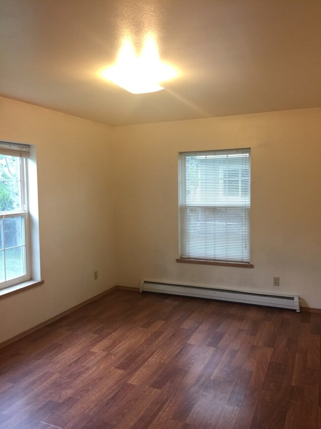 Photo - 127 Hunters Way