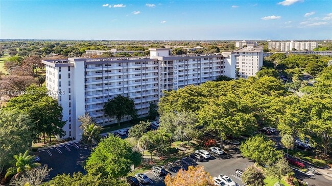 Photo - 605 Oaks Dr Unidad 405