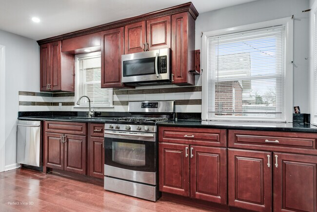 Photo - 8845 Mango Ave