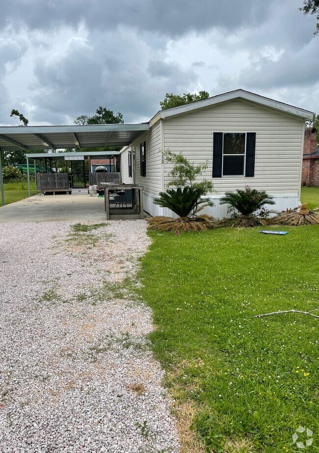 Building Photo - Great Mobile Home!