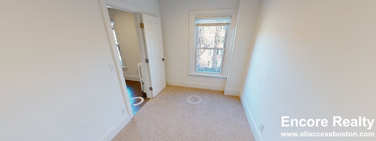 Photo - 225 Newbury St Unit 4R
