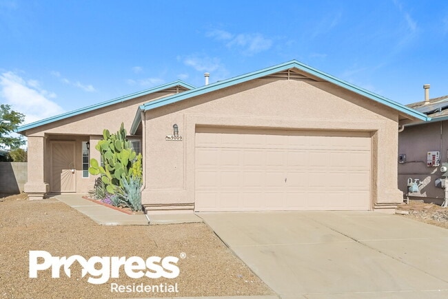 Photo - 9009 E Kinross Dr House