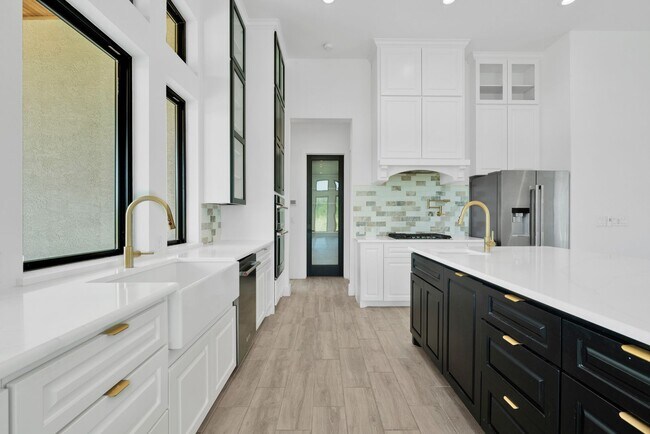 364 Private Rd 2771