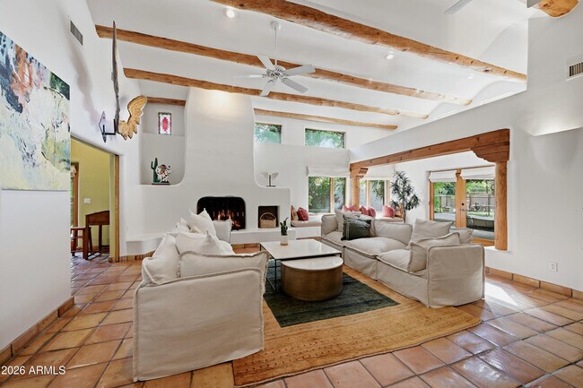 Photo - 6112 E Mockingbird Ln