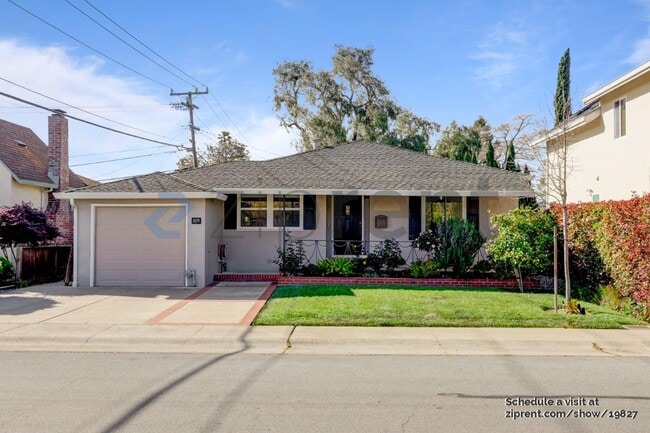 Photo - 809 E 16th Ave