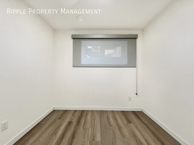 Photo - MODERN 1-BED BASEMENT SUITE | 700 SQ. FT. | PRIVATE ENTRY & IN-SUITE LAUNDRY