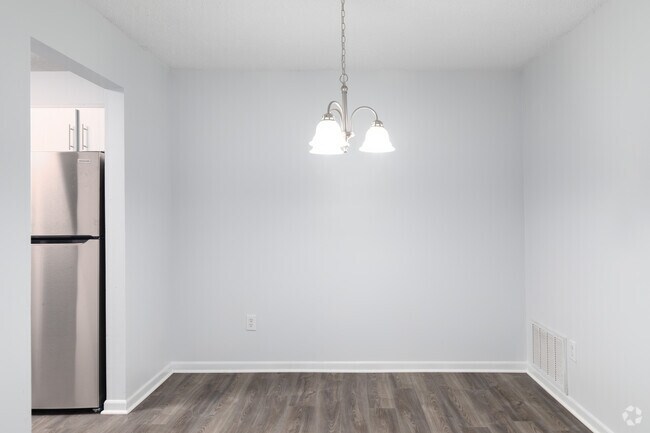 2BR, 1BA - 1,150SF - Dining Area