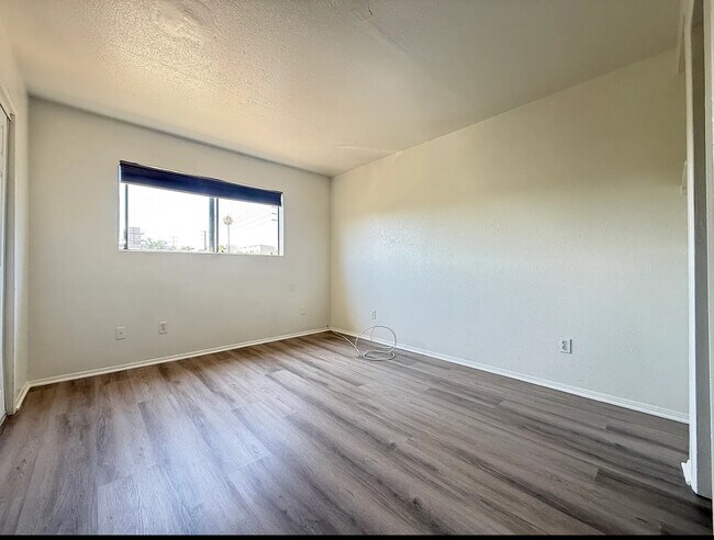 Bedroom 1 - 14746 Delano St