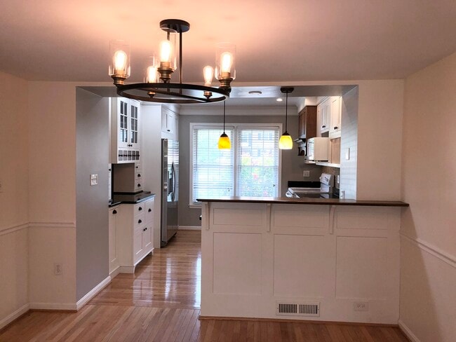 Photo - 10 Donagh Ct