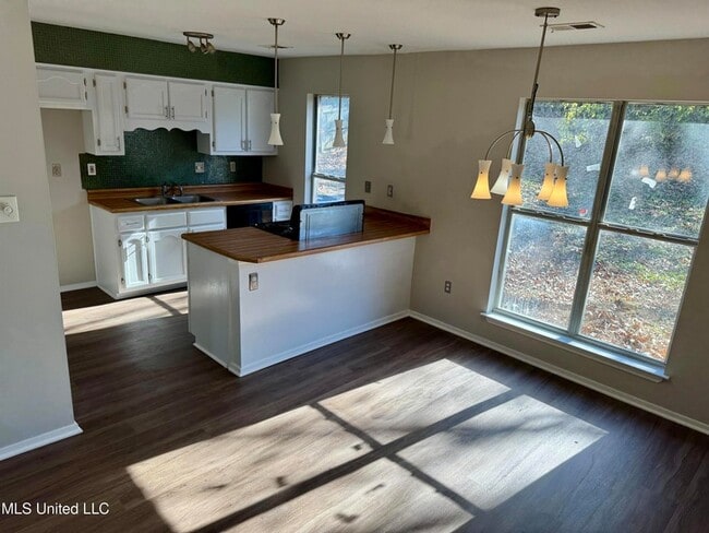 Photo - 4289 Brighton Dr