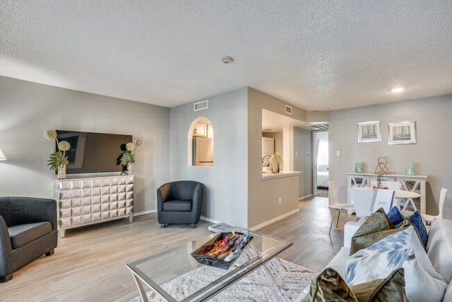 Photo - Mateo Apartment Homes