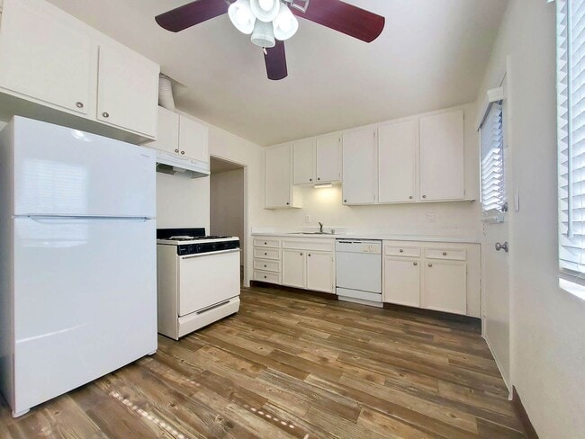 Photo - Rosewood Villas: 2 Bedrooms, 1 Bathroom - ... Unidad 1041-H