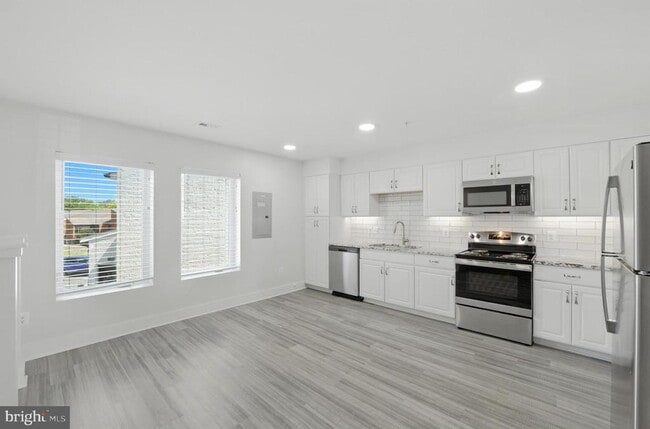 Photo - 19510 Village Walk Unidad 2-205