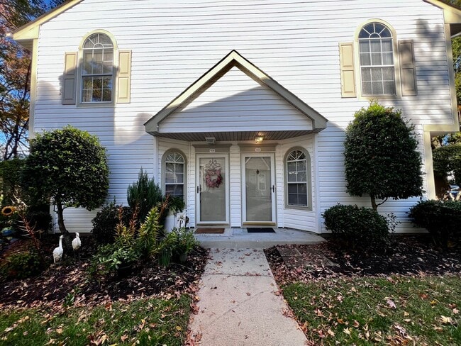 Photo - Beautiful 2-Bedroom End Unit Townhome in O...