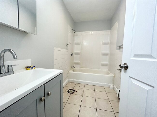 Photo - 9 Ruggles St Unit 2