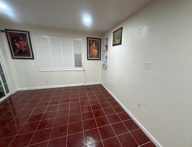 Photo - 2137 Amberwood Ln