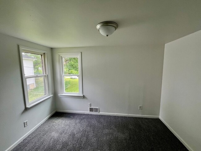 Photo - 3 Bed | 1 Bath | House