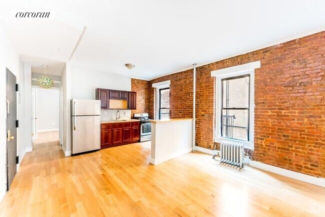 Building Photo - 1234 Pacific St Rental