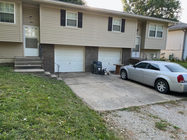 Photo - 1318 S Olive St