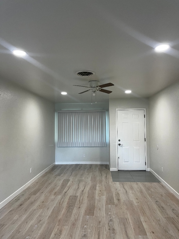 Photo - 1380 Vernon Ave Unit 3