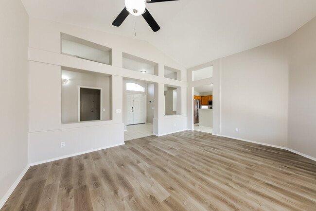 Photo - 8819 W Kings Ave