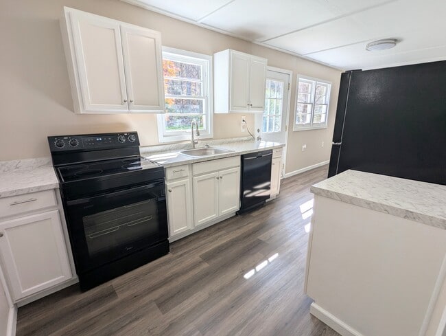 Photo - 417 Woodlyn Rd