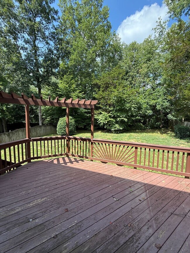 Photo - 5106 Higgins Dr