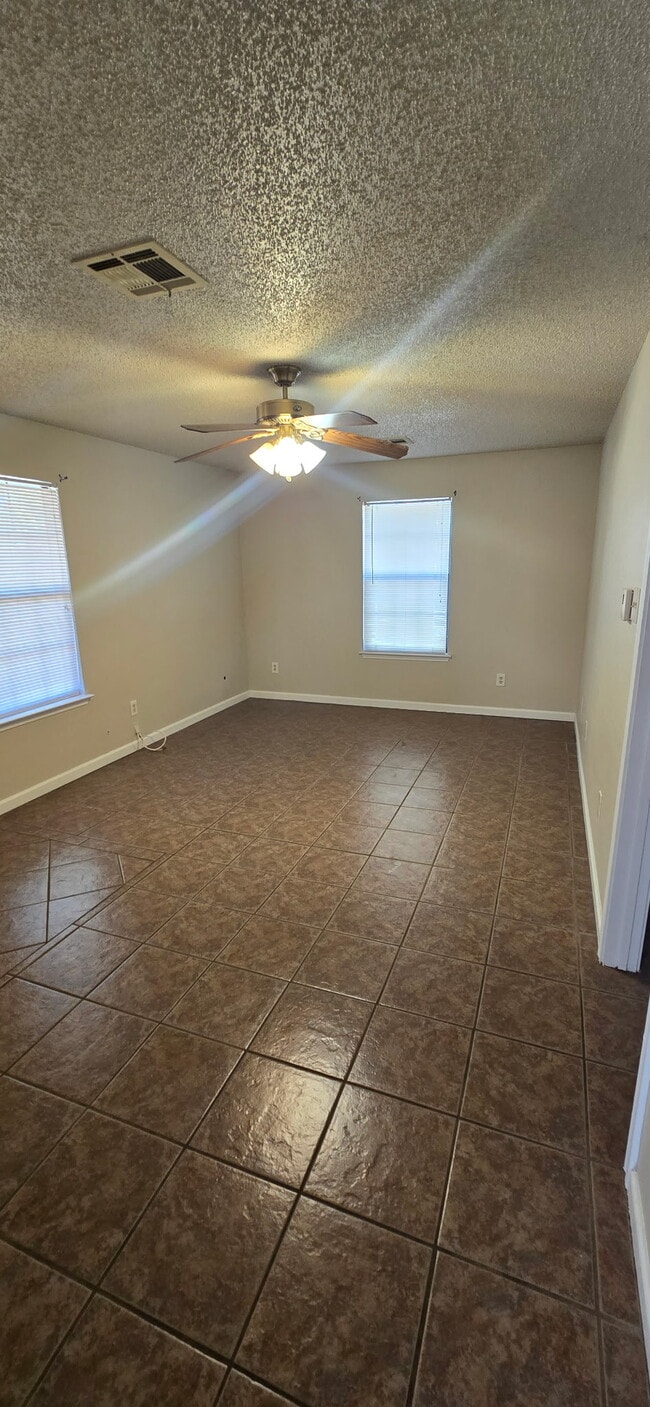 591 Bosque Bend Ln