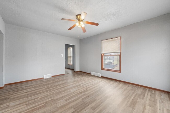 Photo - 1218 W Locust St