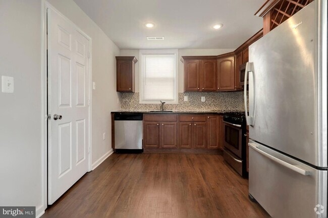 Building Photo - 3724 Mark Dr Rental