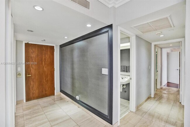 Photo - 19355 Turnberry Way Unit 8K