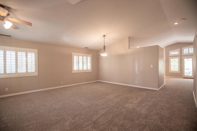 Photo - Beautiful Walnut Ridge Home!