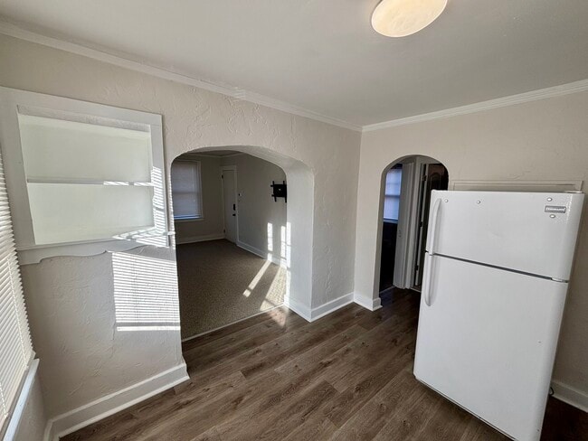 Photo - 1069 Eaton Rd