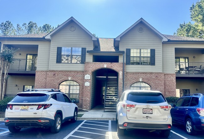 Building Photo - 208 Sterling Oaks Dr