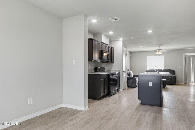 Photo - 14368 Star Cactus Ave