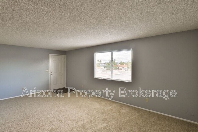 Photo - 6653 N 27th Ave