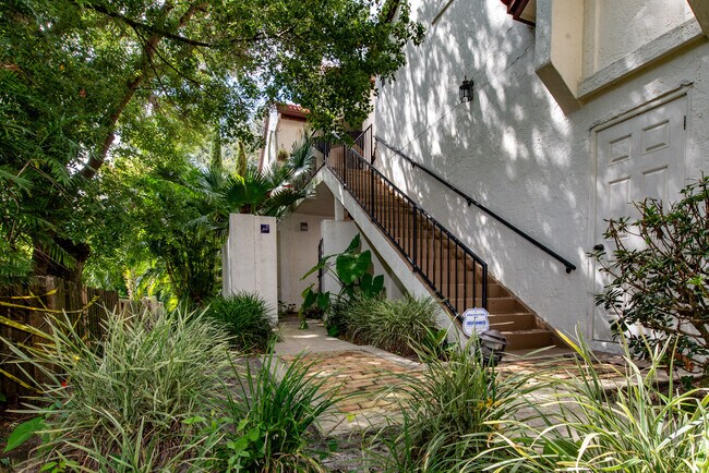 Photo - 502 Via Del Oro Dr