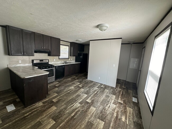 Photo - 103 Birdsall Dr