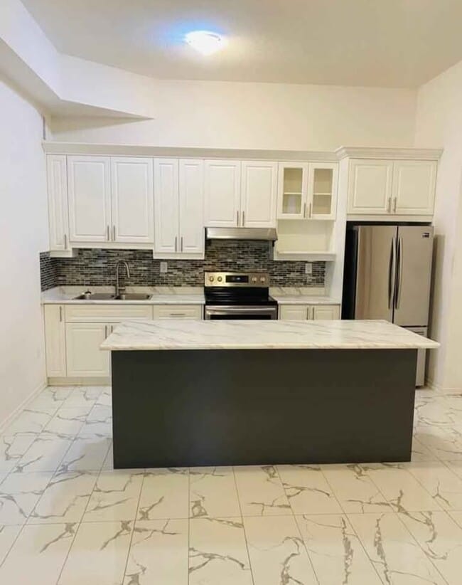 Photo - 72 Prince George Cres