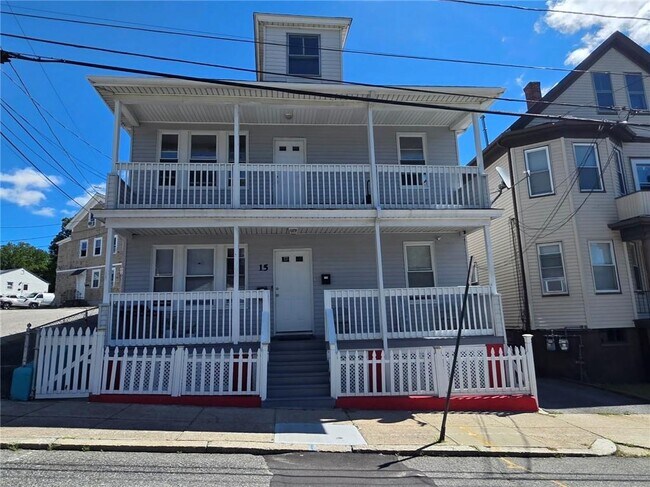 15 Windmill St