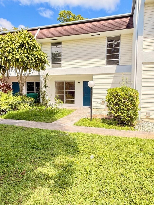 Photo - 3301 Raleigh St