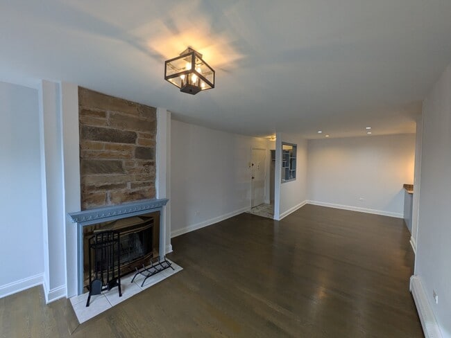 Photo - Spacious 3BR / 2BA Condo in Buffalo Grove private balcony, fireplace - Rent includes Heat,  Water... Unit apt. 201