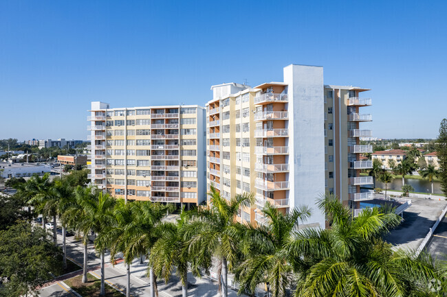 Photo - Crestview Towers Apartments